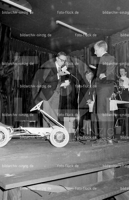 Weihnachtsfeier für die Kinder der Beschäftigten der Agrob 1970: WHFRKNBSGR-002694