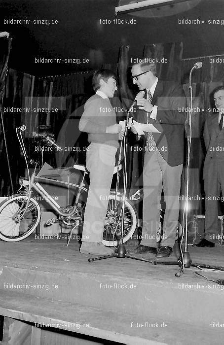 Weihnachtsfeier für die Kinder der Beschäftigten der Agrob 1970: WHFRKNBSGR-002695