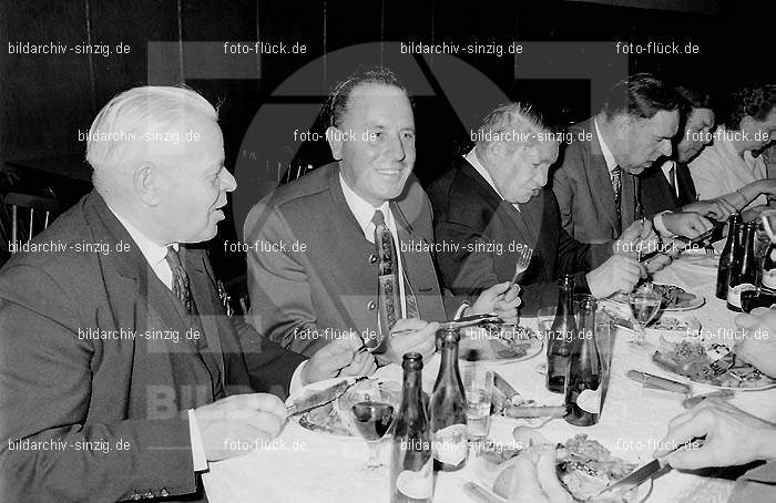 AGROB Sinzig Rentnertreff 1970 im Helenensaal: GRSNRNHL-002708