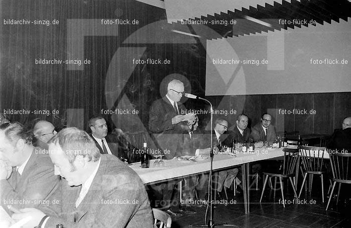 AGROB Sinzig Rentnertreff 1970 im Helenensaal: GRSNRNHL-002729