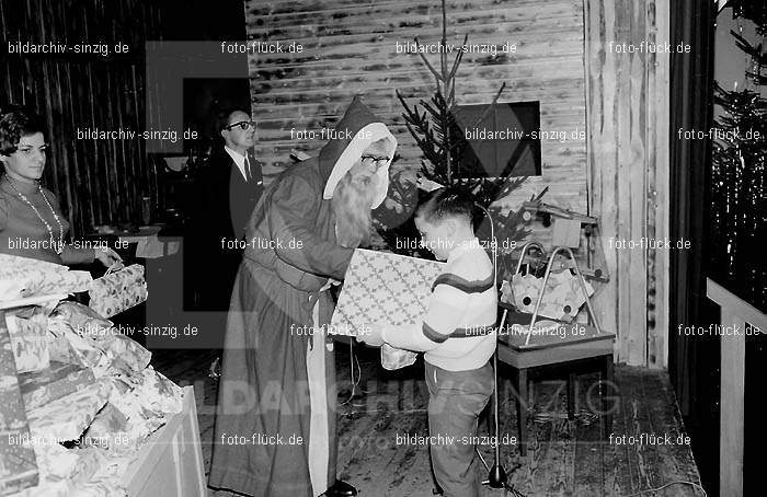 Weihnachtsfeier für die Kinder der Beschäftigten der Firma Agrob 1968: WHFRKNBSFRGR-002893
