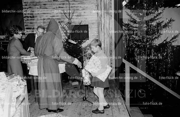 Weihnachtsfeier für die Kinder der Beschäftigten der Firma Agrob 1968: WHFRKNBSFRGR-002904