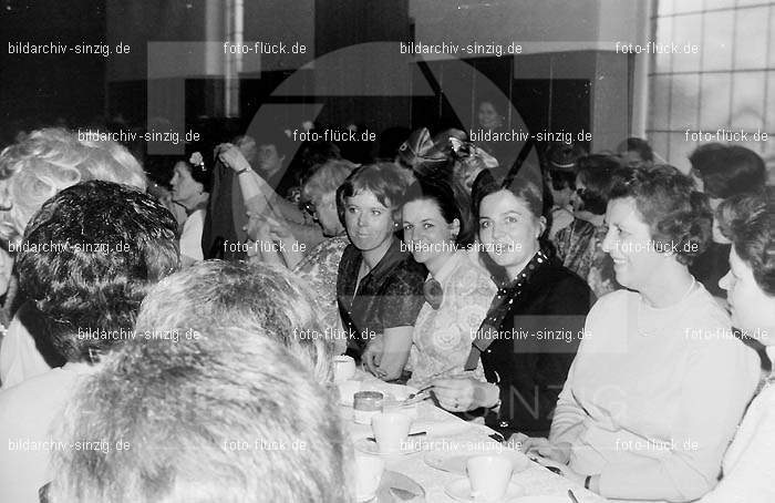 Stadtmaure - Möhnesitzung im Helenensaal 1970: STMHHL-002951