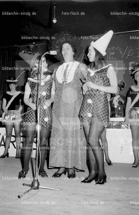 Stadtmaure - Möhnesitzung im Helenensaal 1970: STMHHL-002971