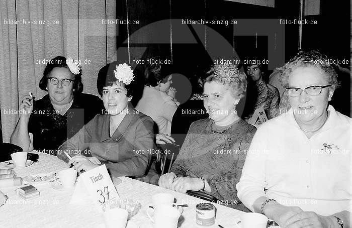 Stadtmaure - Möhnesitzung im Helenensaal 1970: STMHHL-002980