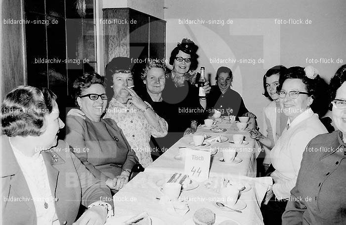 Stadtmaure - Möhnesitzung im Helenensaal 1970: STMHHL-002985