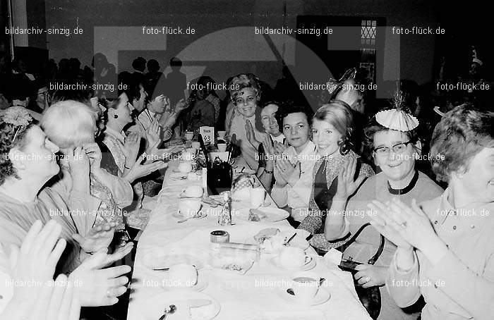 Stadtmaure - Möhnesitzung im Helenensaal 1970: STMHHL-003014