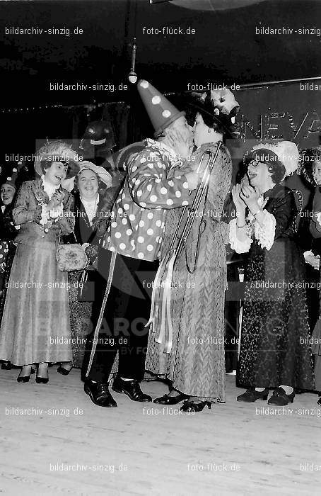 Stadtmaure - Möhnesitzung im Helenensaal 1970: STMHHL-003072