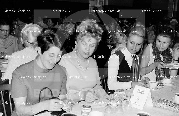 Stadtmaure - Möhnesitzung im Helenensaal 1970: STMHHL-003130