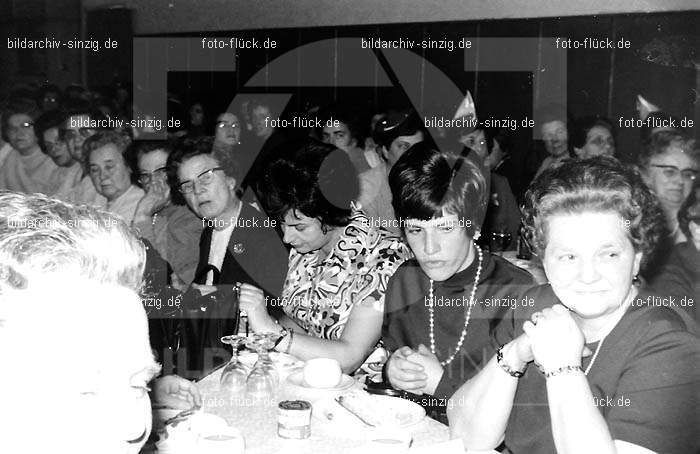 Stadtmaure - Möhnesitzung im Helenensaal 1970: STMHHL-003134