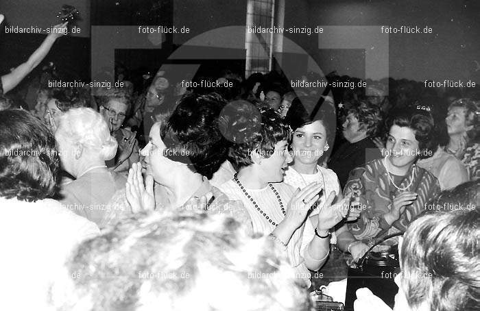 Stadtmaure - Möhnesitzung im Helenensaal 1970: STMHHL-003136