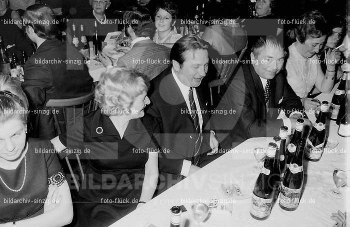 Närrische Buben 1970 im Helenensaal: NRBBHL-003178