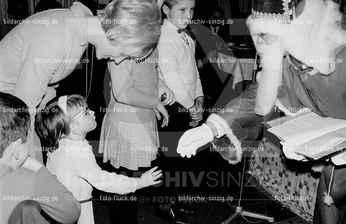 Nikolausfeier 1968 vom Spielmannszug Freiweg in Sinzig: NKSPFRSN-003401