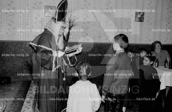Nikolausfeier 1968 vom Spielmannszug Freiweg in Sinzig: NKSPFRSN-003405