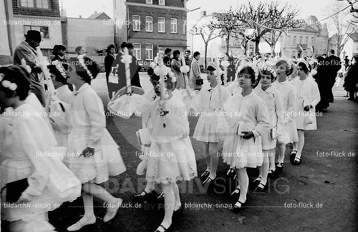 Kinderkommunion in Sinzig 1965 / 1966 / 1967: KNSN-003655