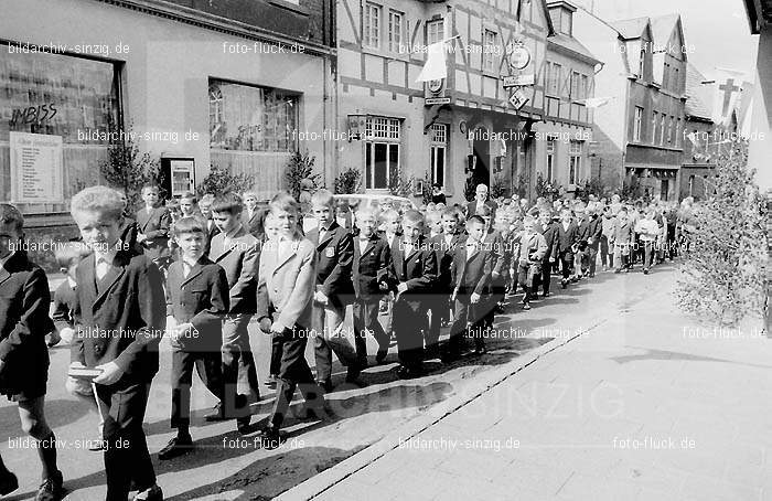 Frohnleichnamsprozession 1965-1966-1967 in Sinzig: FRSN-003713