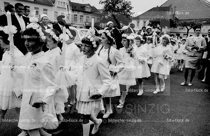 Kinderkommunion in Sinzig 1965 / 1966 / 1967: KNSN-003795