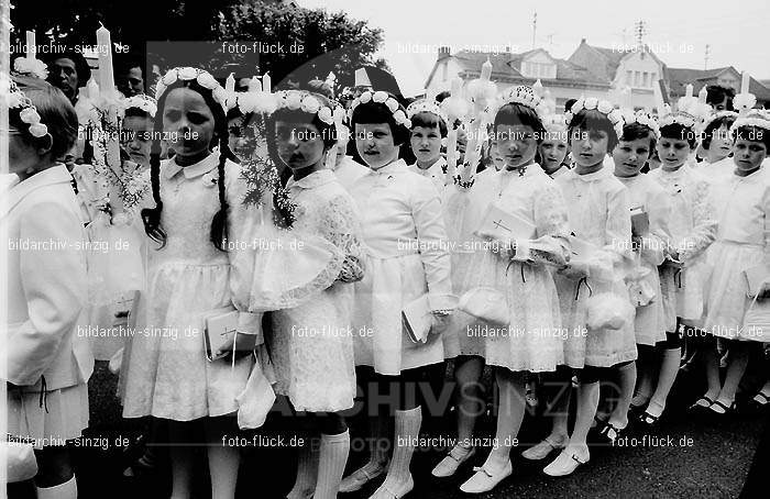 Kinderkommunion in Sinzig 1965 / 1966 / 1967: KNSN-003800