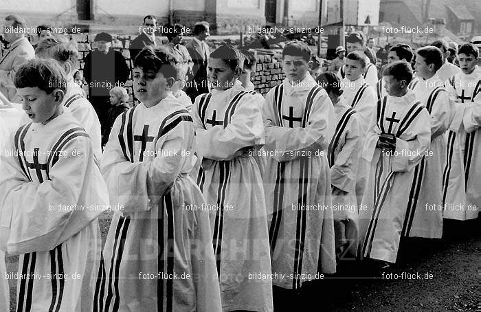 Kinderkommunion in Sinzig 1965 / 1966 / 1967: KNSN-003835