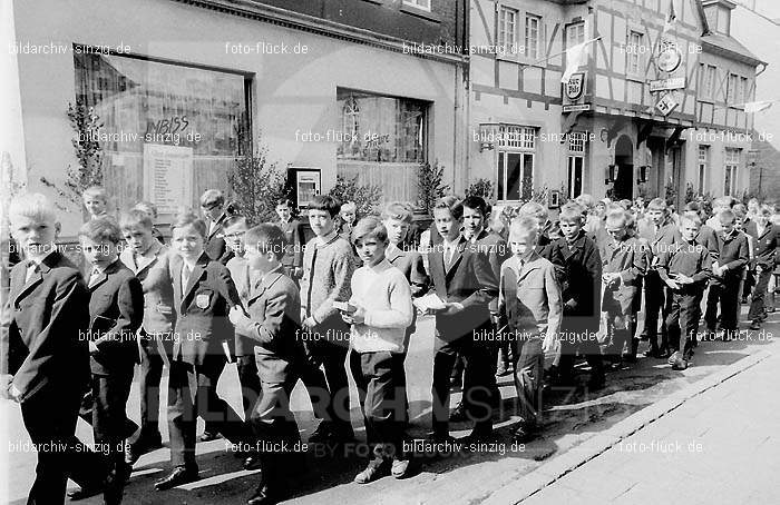 Frohnleichnamsprozession 1965-1966-1967 in Sinzig: FRSN-003922