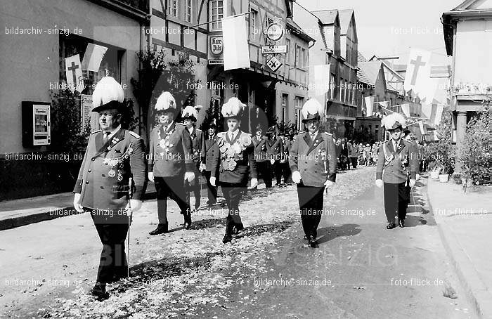 Frohnleichnamsprozession 1965-1966-1967 in Sinzig: FRSN-003987