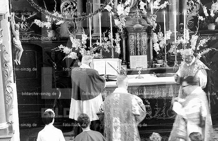 50 Jähriges Priester-Jubiläum -Pastor Pütz - Franken 1968: JHPRJBPSPTFR-004246