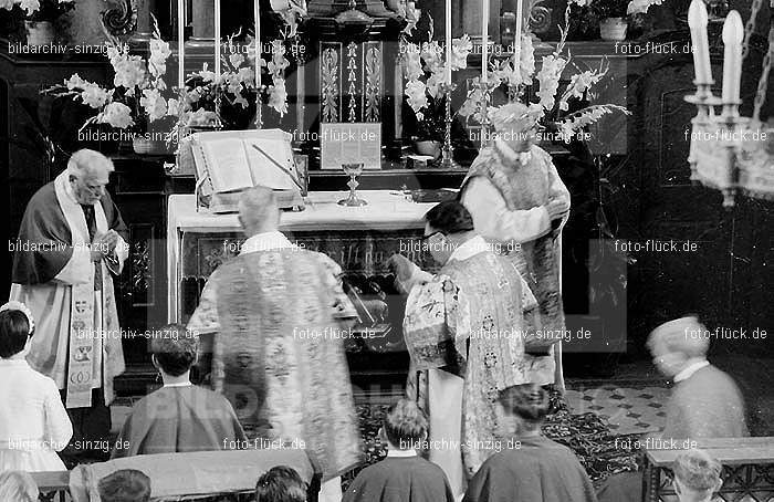 50 Jähriges Priester-Jubiläum -Pastor Pütz - Franken 1968: JHPRJBPSPTFR-004247