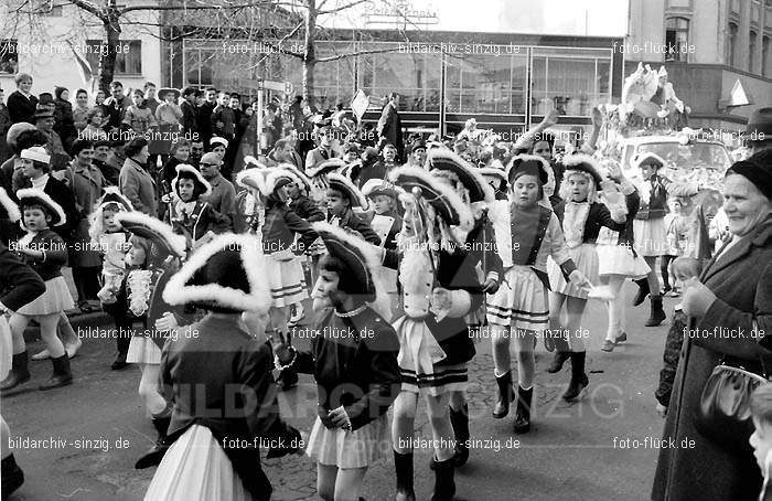 Karneval - Kinderzug 1968 in Sinzig: KRKNSN-004425