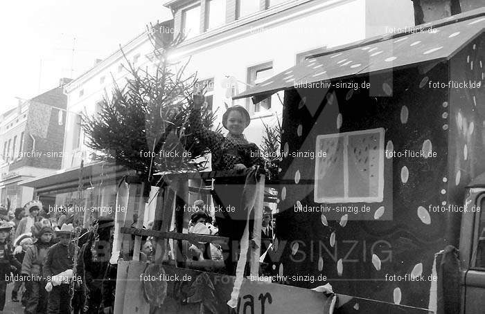 Karneval - Kinderzug 1968 in Sinzig: KRKNSN-004437
