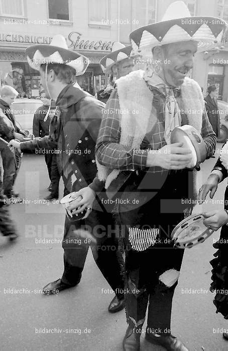 Karneval - Kinderzug 1968 in Sinzig: KRKNSN-004448