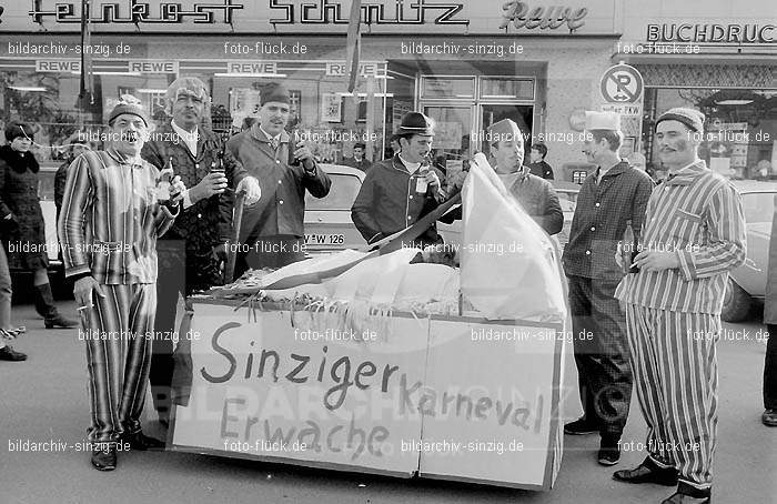 Karneval - Kinderzug 1968 in Sinzig: KRKNSN-004449