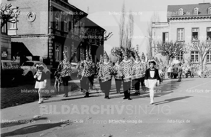 Karneval - Kinderzug 1968 in Sinzig: KRKNSN-004455