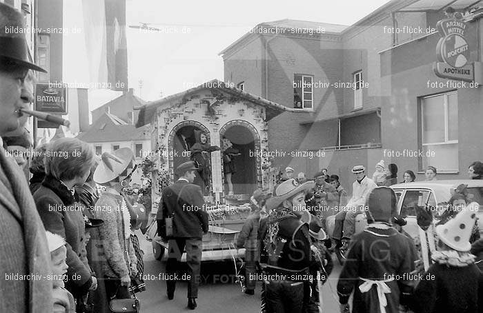 Karneval - Kinderzug 1968 in Sinzig: KRKNSN-004465