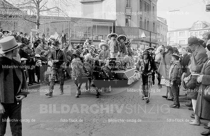 Karneval - Kinderzug 1968 in Sinzig: KRKNSN-004474