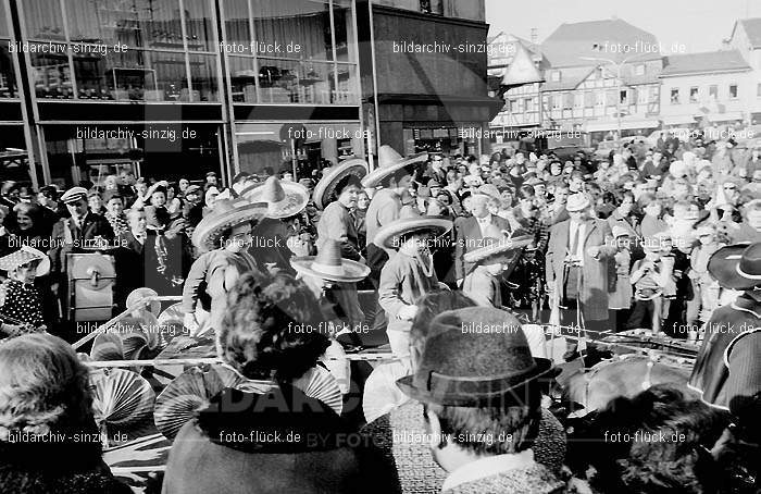 Karneval - Kinderzug 1968 in Sinzig: KRKNSN-004489