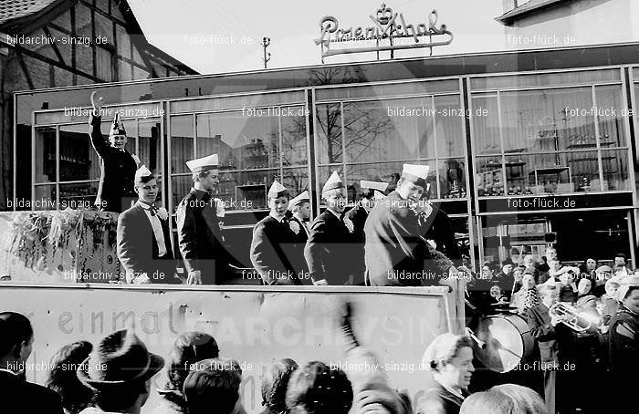Karneval - Kinderzug 1968 in Sinzig: KRKNSN-004493
