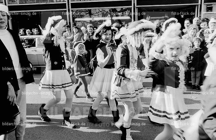 Karneval - Kinderzug 1968 in Sinzig: KRKNSN-004504