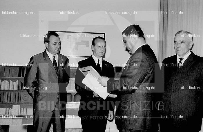 AGROB - Ehrungen für 25 und 40 Jahre Betriebszugehörigkeit: GRHRFRBT-004783