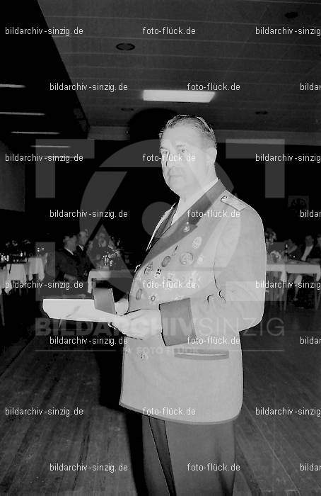 Hubertus-Schützen im Helenensaal 1968 Sinzig: HBSCHLSN-004798