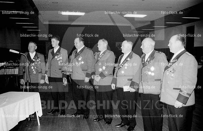 Hubertus-Schützen im Helenensaal 1968 Sinzig: HBSCHLSN-004804