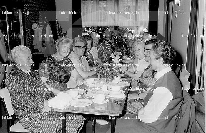 Treffen im Cafe am Schloss Sinzig 1968: TRCFSCSN-004893