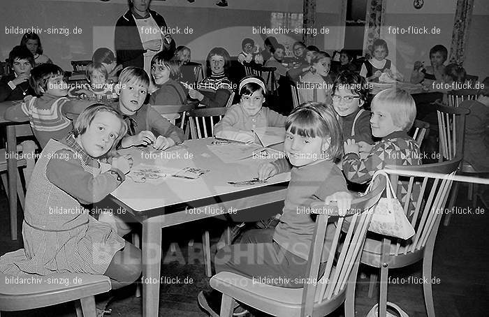 Katholischer Kindergarten St.Peter Sinzig 1965-66: KNSTPTSN-004912