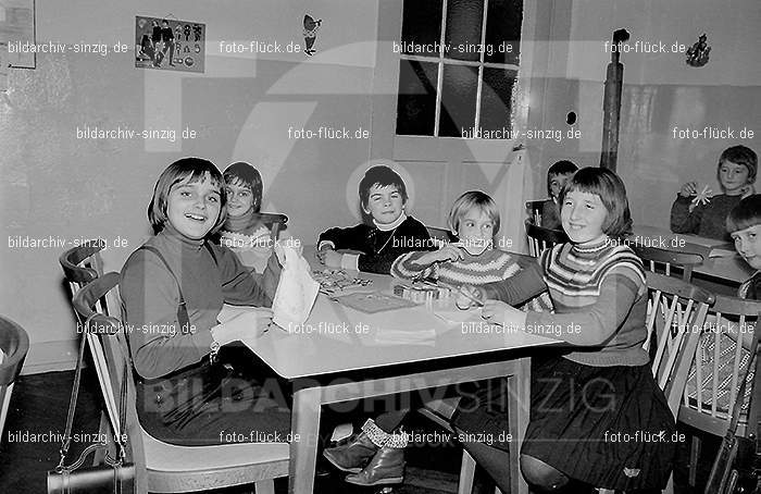 Katholischer Kindergarten St.Peter Sinzig 1965-66: KNSTPTSN-004914