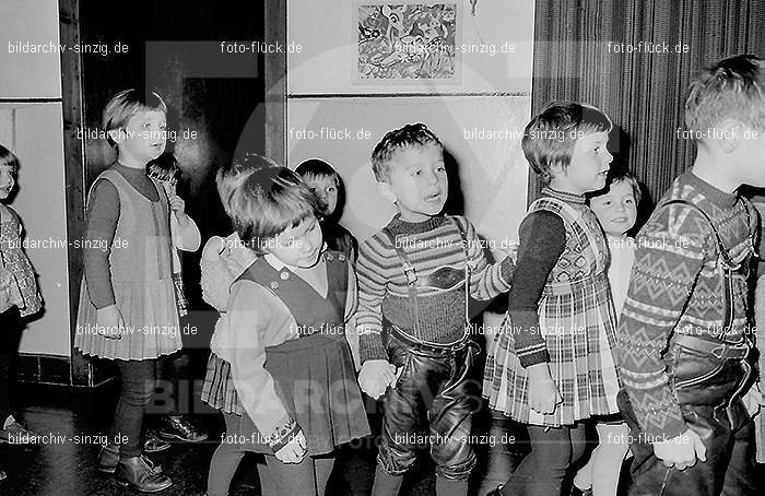 Katholischer Kindergarten St.Peter Sinzig 1965-66: KNSTPTSN-004920