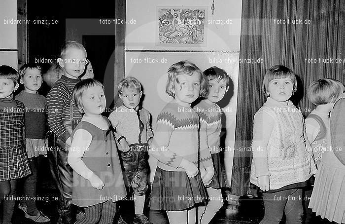Katholischer Kindergarten St.Peter Sinzig 1965-66: KNSTPTSN-004921