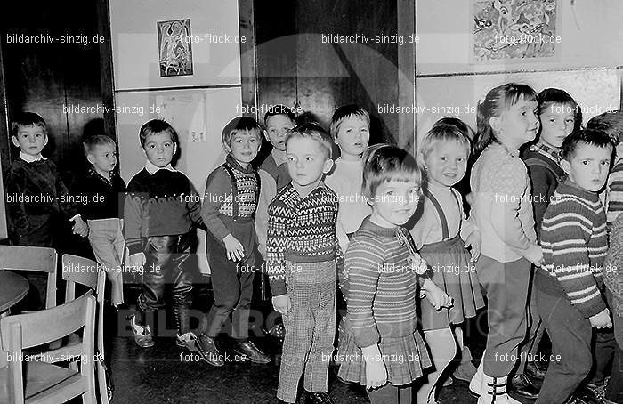 Katholischer Kindergarten St.Peter Sinzig 1965-66: KNSTPTSN-004925