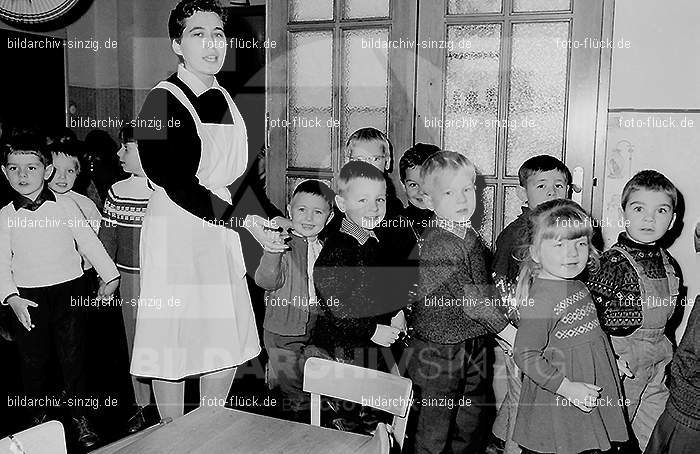 Katholischer Kindergarten St.Peter Sinzig 1965-66: KNSTPTSN-004933