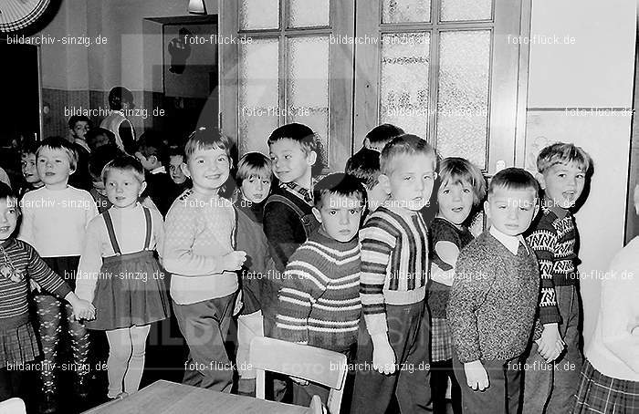 Katholischer Kindergarten St.Peter Sinzig 1965-66: KNSTPTSN-004934