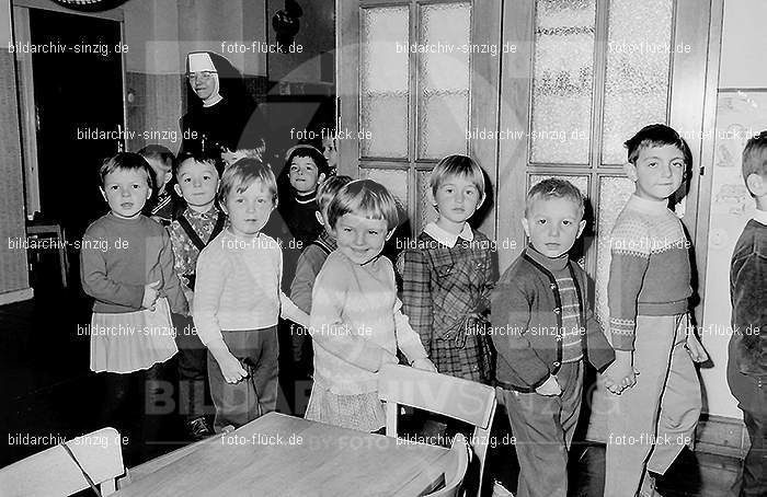 Katholischer Kindergarten St.Peter Sinzig 1965-66: KNSTPTSN-004936