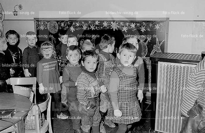 Katholischer Kindergarten St.Peter Sinzig 1965-66: KNSTPTSN-004958